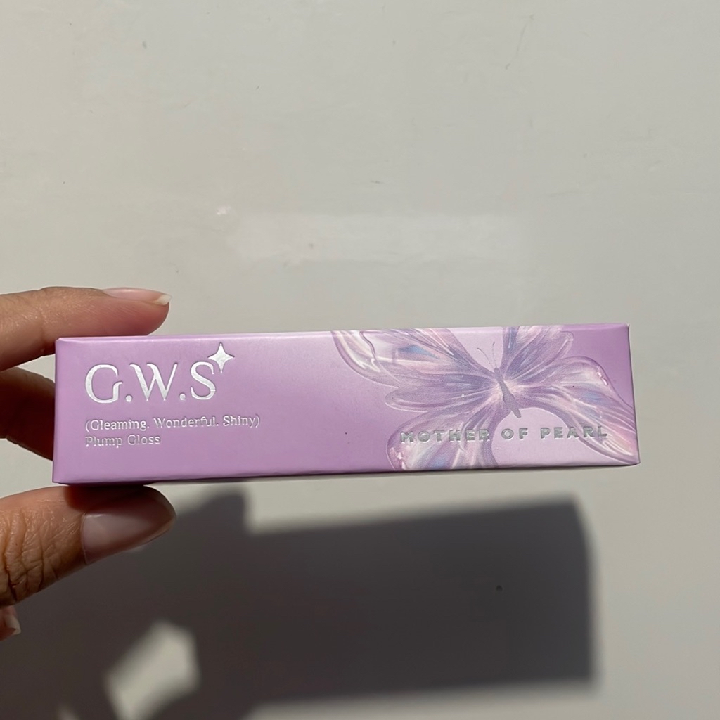 GWS Plump Gloss - 01 MLBB imgfdn-0aaef6bc-d0fd-451f-8a6a-1691a36579e0