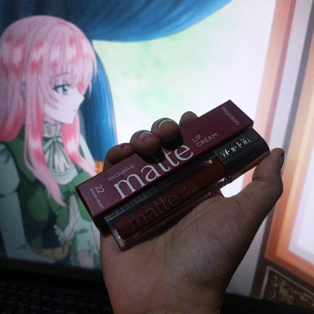 Exclusive Matte Lip Cream - 22 Rouge Velvet imgfdn-d0ee825d-9287-456b-8fb3-0a926730c96c