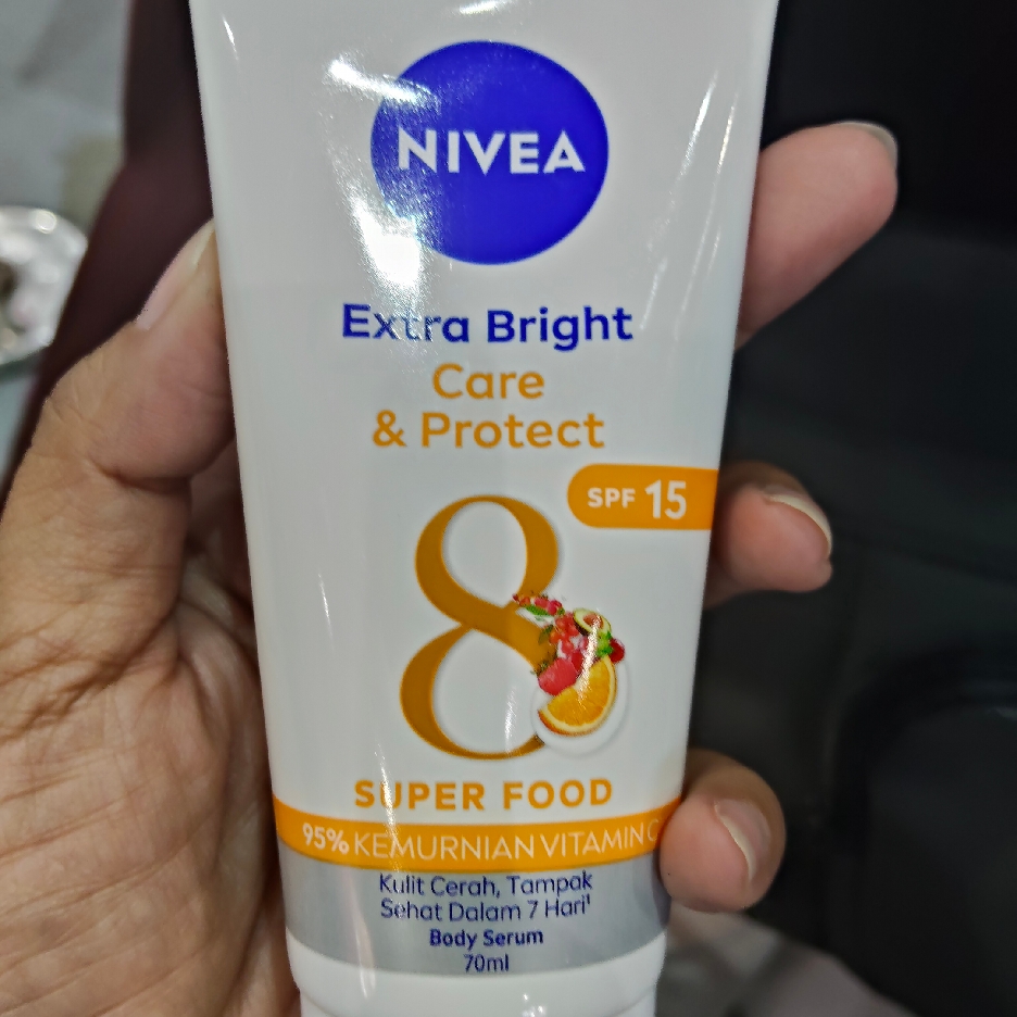 Extra White Firm & Smooth Lotion imgfdn-a4ed91e0-92bf-4e3e-b005-fe200e0af781