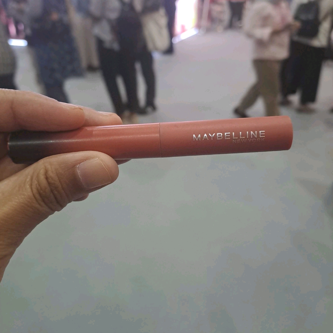 Sensational Liquid Matte - Barely Nude imgfdn-490868c5-9bd3-43af-bca1-fefe8e40f101