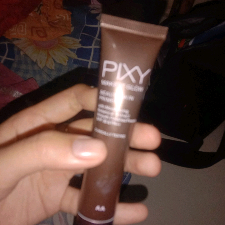 Make It Glow Beauty Skin Primer - 101 Beige imgfdn-f9377a26-d92d-434b-b0e9-f85954a53e72