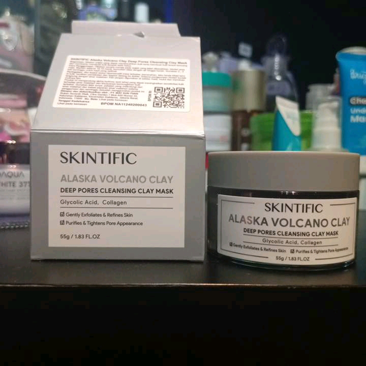 Alaska Volcano Deep Pores Cleansing Clay Mask imgfdn-f23b70c2-7175-46f9-93b8-33bf1c33465c
