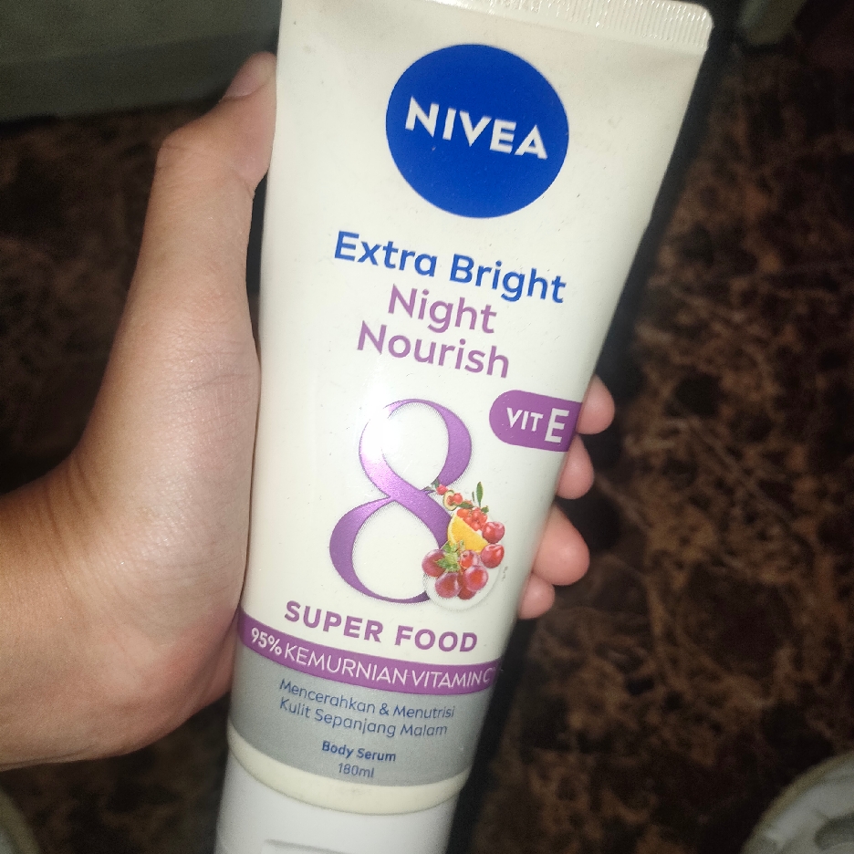 Extra Bright Night Nourish Super Food imgfdn-717c0e66-2974-4fc7-91ec-f0b02ce07ae5