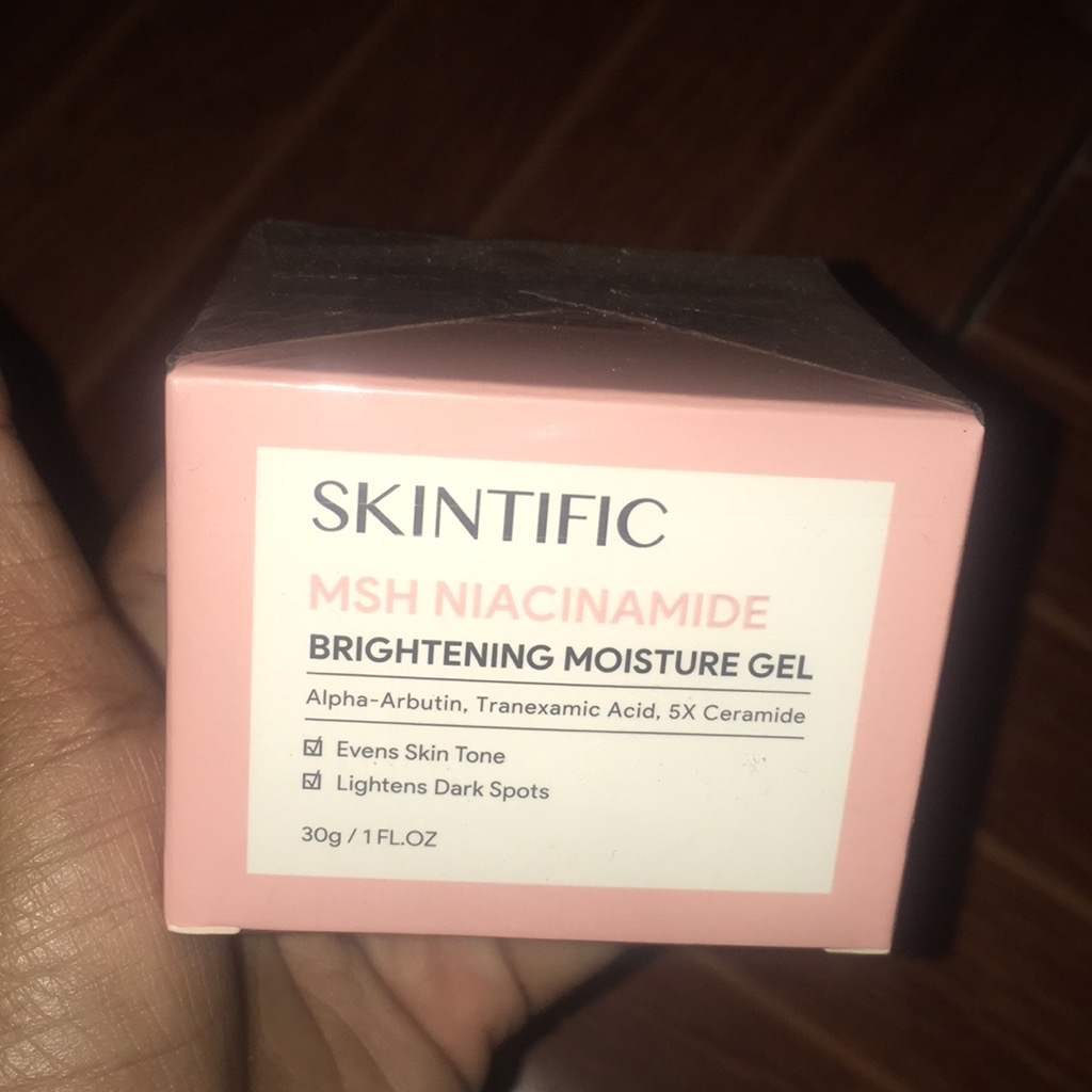 MSH Niacinamide Brightening Moisture Gel imgfdn-b3a23c9d-fa73-4600-a658-561245a2e850