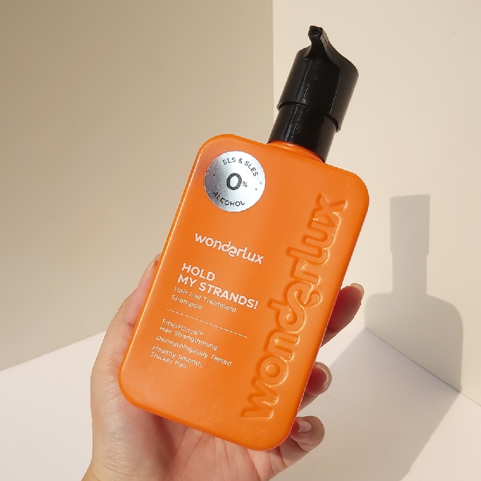 Hold My Strands! Shampoo Hair Fall Treatment For Sensitive Scalp imgfdn-71dcc8d0-18e3-49bc-a8ef-2c11e661a347