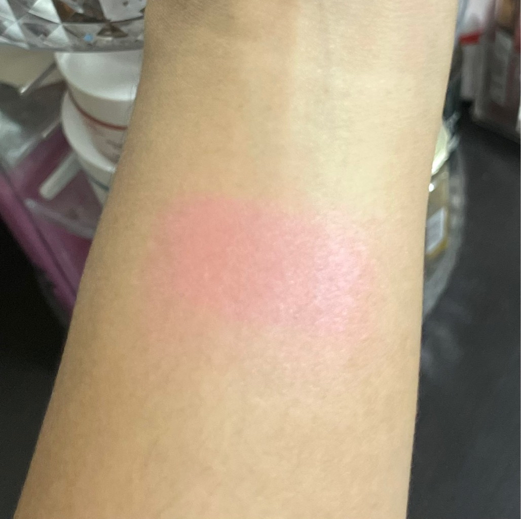 Moist Mochi Paste Powder Blush - 01 Berry Lava imgfdn-c7deced8-e902-42c5-9ad0-4398dde836dd