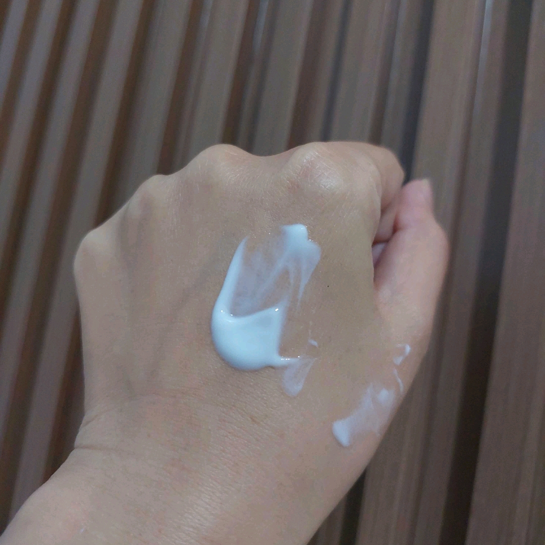 Bodyguard Moisturizer Sunscreen Serum - Sun O’ Clock imgfdn-85bcdf9e-10cb-4253-914e-2eb29ea17cbf