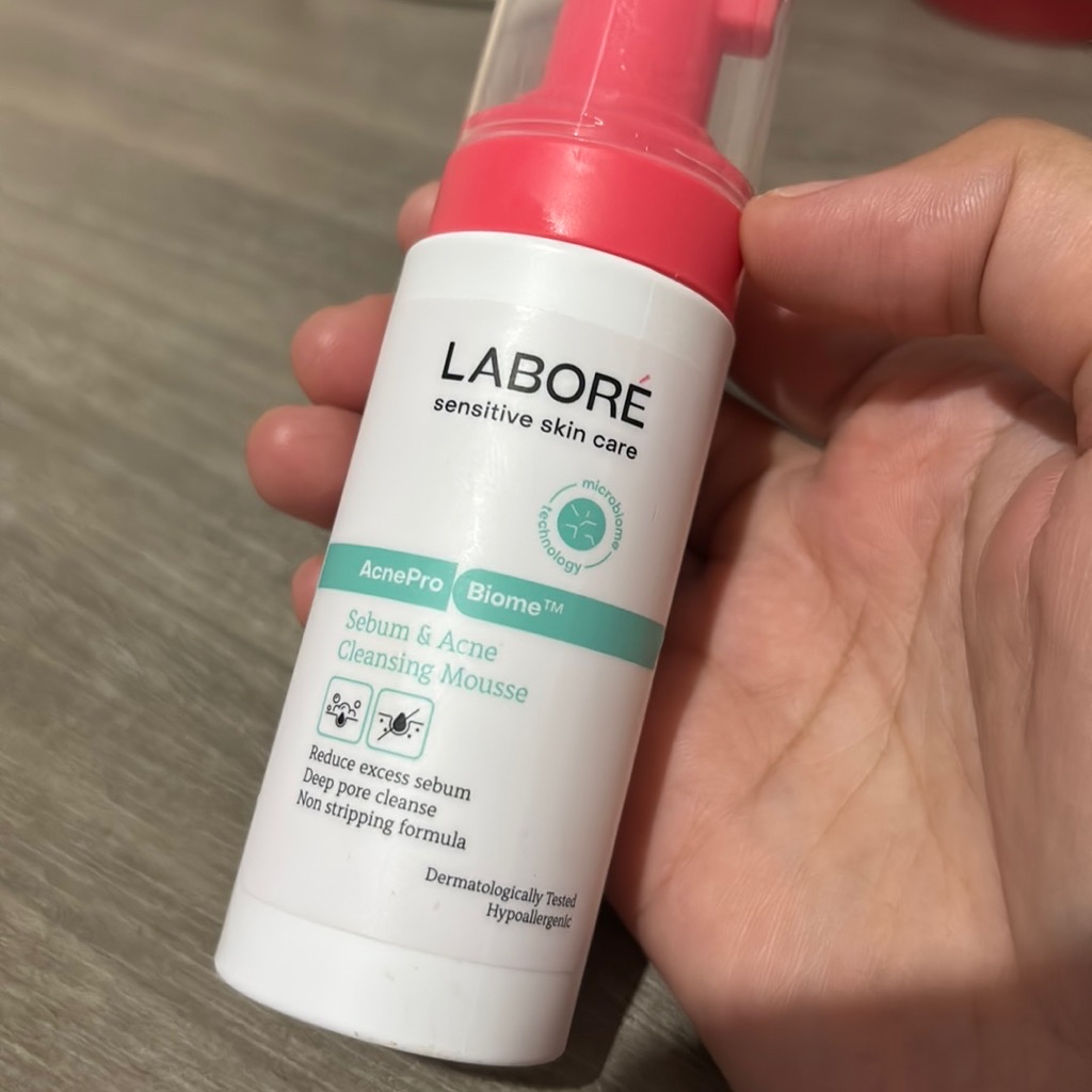 AcnePro Biome Sebum & Acne Cleansing Mousse imgfdn-32d4ffd8-441a-4d35-8090-acaeacd9baa1
