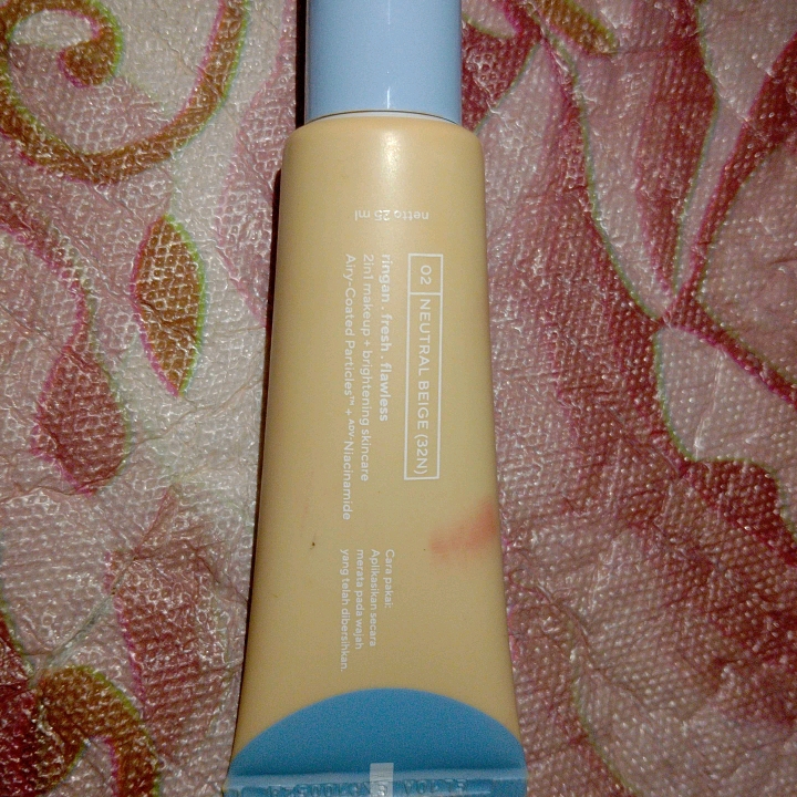 Lightening Fresh BB Tint - 03 Warm Ivory imgfdn-e91d63d9-4a60-4261-ab0b-3e80e730db3d