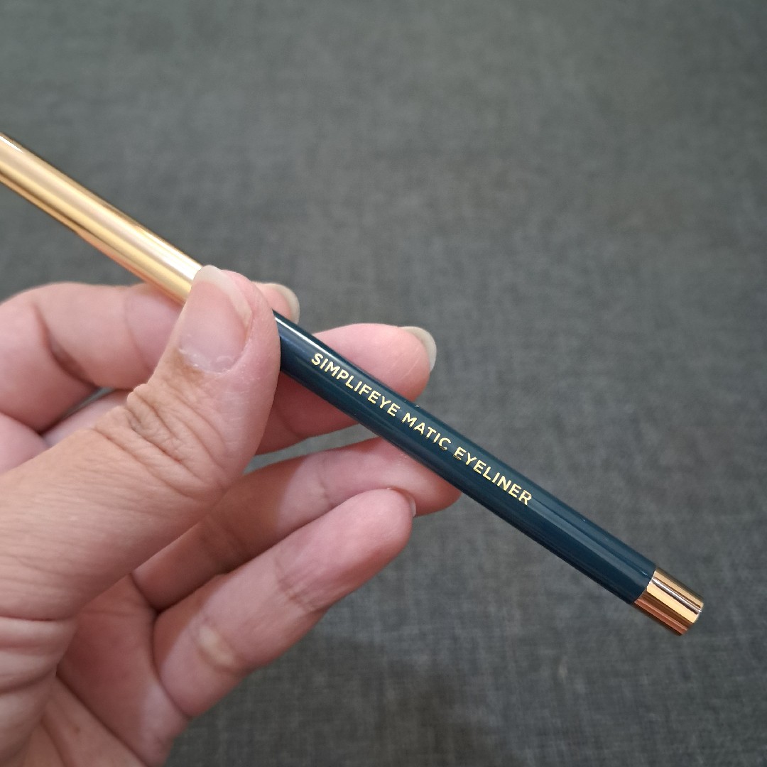 Simplifeye Matic Eyeliner Released imgfdn-b24cdea5-5cb9-41ad-8162-c17e8d1b8768