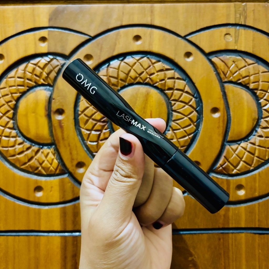 Lashmax Volumizing Mascara imgfdn-053e8f2d-bb63-4947-9f02-f32aa915aaa7