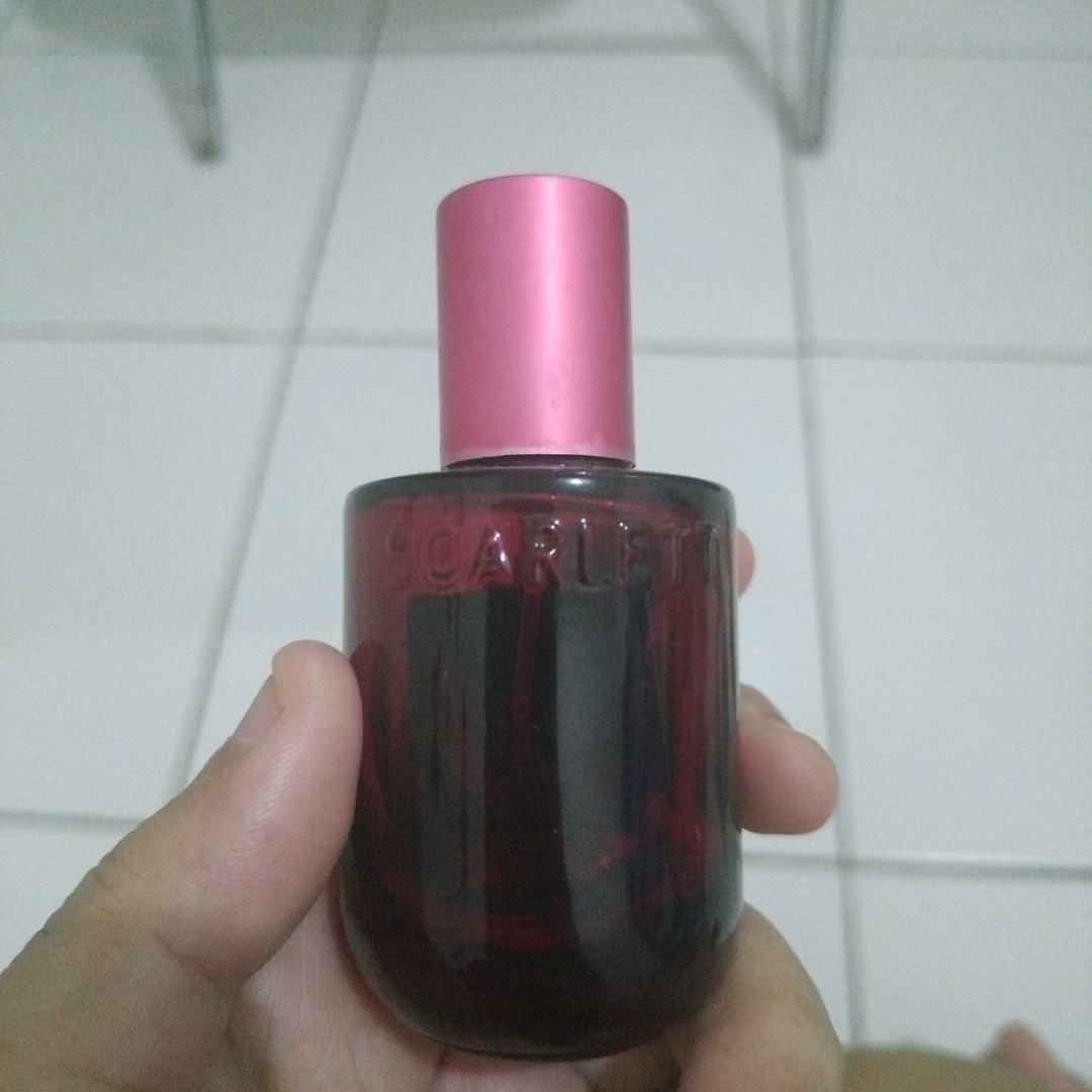 Velvet Rouge Extrait De Parfum imgfdn-8f51c767-5146-4f51-8d6b-e89e3f572979