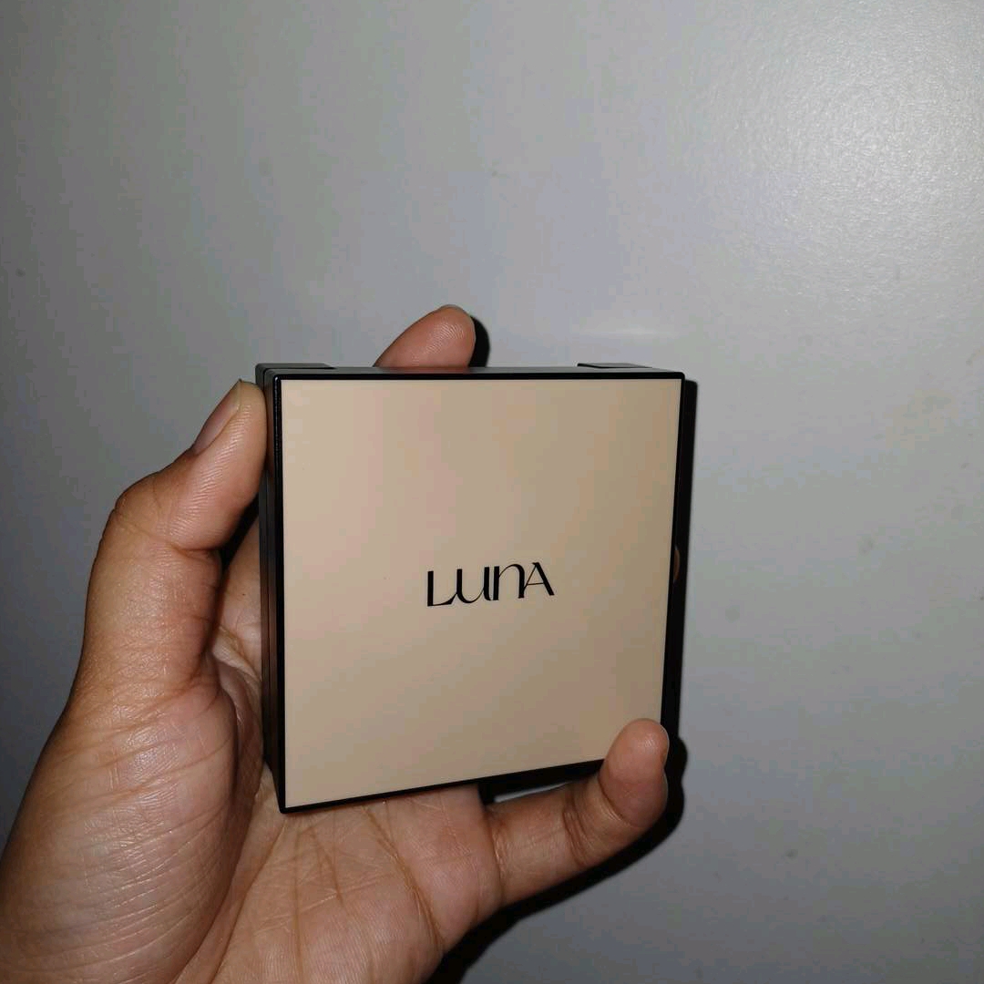 Long Lasting Conceal Fixing Cushion SPF50+/PA++++ - 21W Warm Beige imgfdn-326b69e3-103d-46f6-9f67-9587a84eaf1a