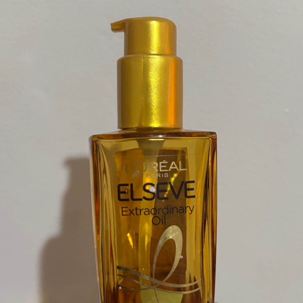 Extraordinary Oil - Gold imgfdn-26f1d256-c919-4ea5-9435-e2bda32757a3