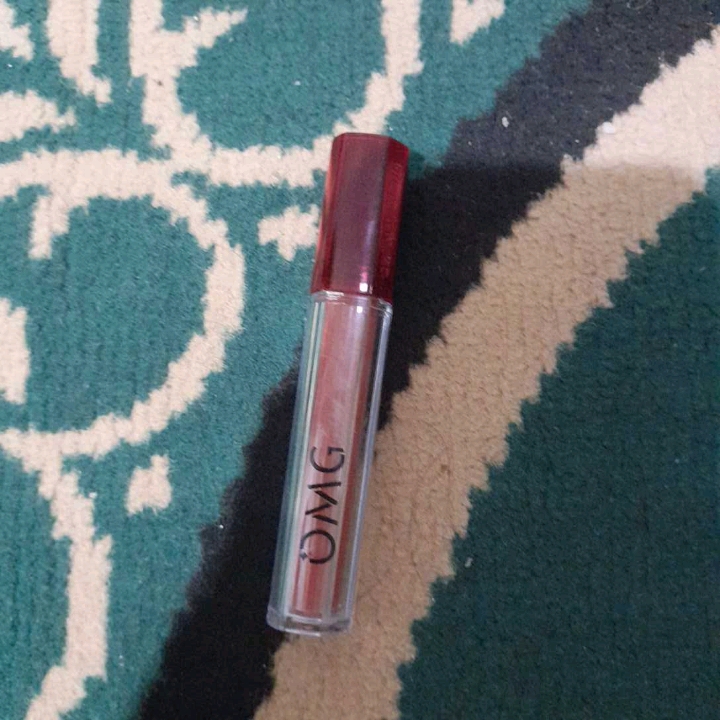 Oh My Glam Mattelast Lip Cream - 29 Berry Pancake imgfdn-fc179940-d455-485a-8af9-07e18402b76a