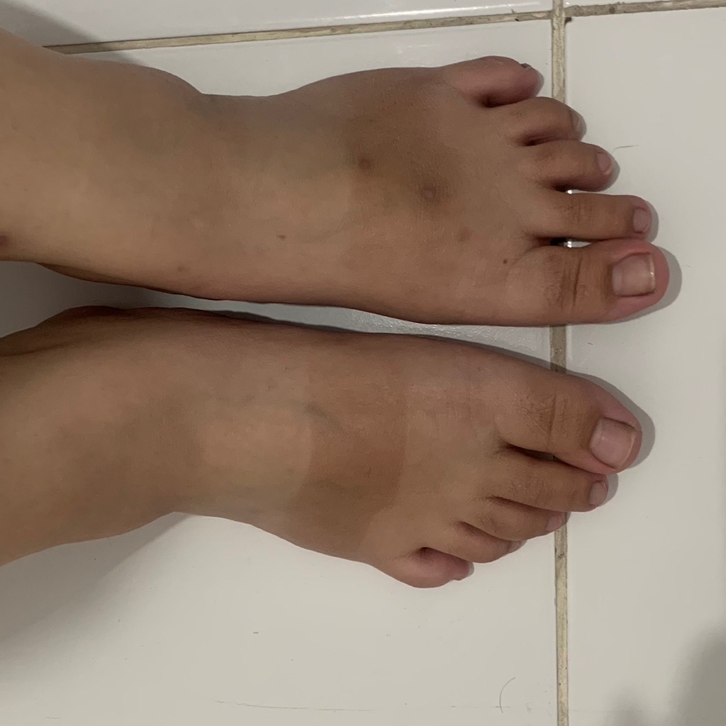 Alpha Glow White Body Lotion Hydrating Whitening & Moisturizing imgfdn-608b265b-890d-4f96-a8bb-61a1e3527e5e