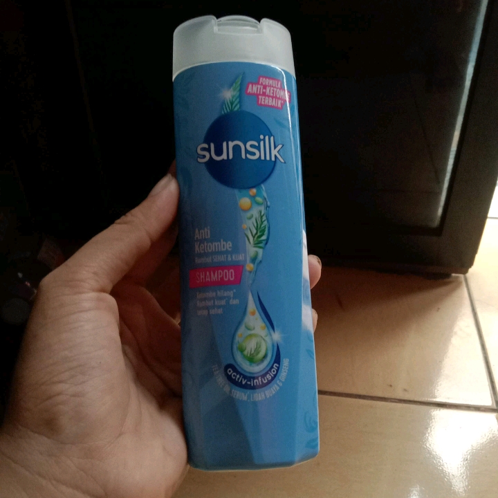 Anti Ketombe Shampoo imgfdn-fb36ccd4-cdb4-40a5-921c-1dc6e5f8fa66