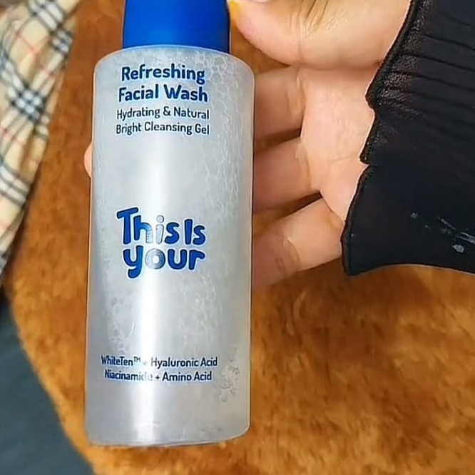 Refreshing Facial Wash imgfdn-a8118780-0475-41ab-88f1-3937143653fa