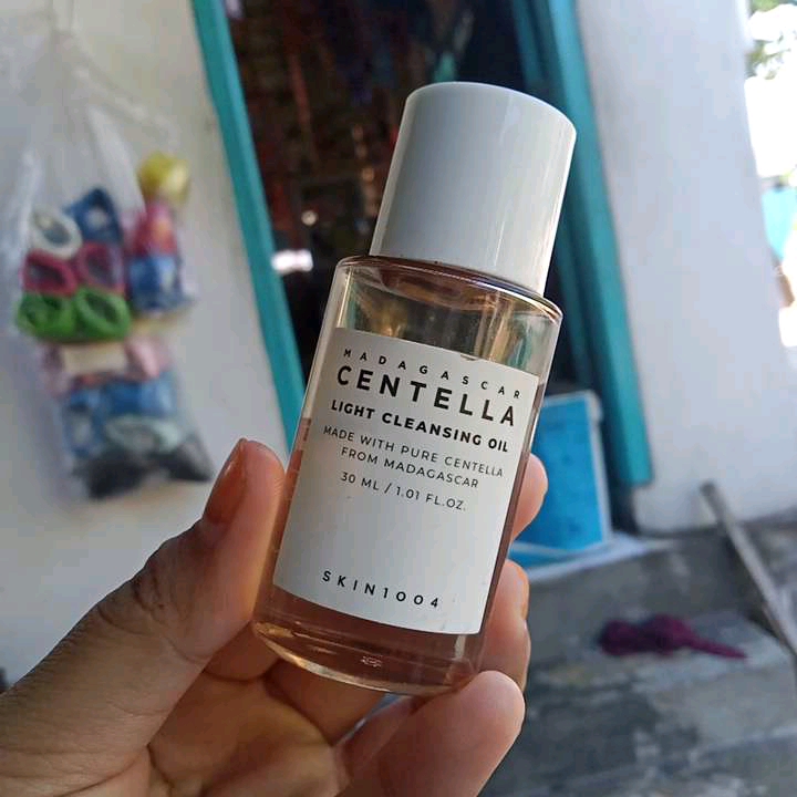 Madagascar Centella Light Cleansing Oil imgfdn-03ea577c-ea36-4d6b-80af-d1c07917ee9e