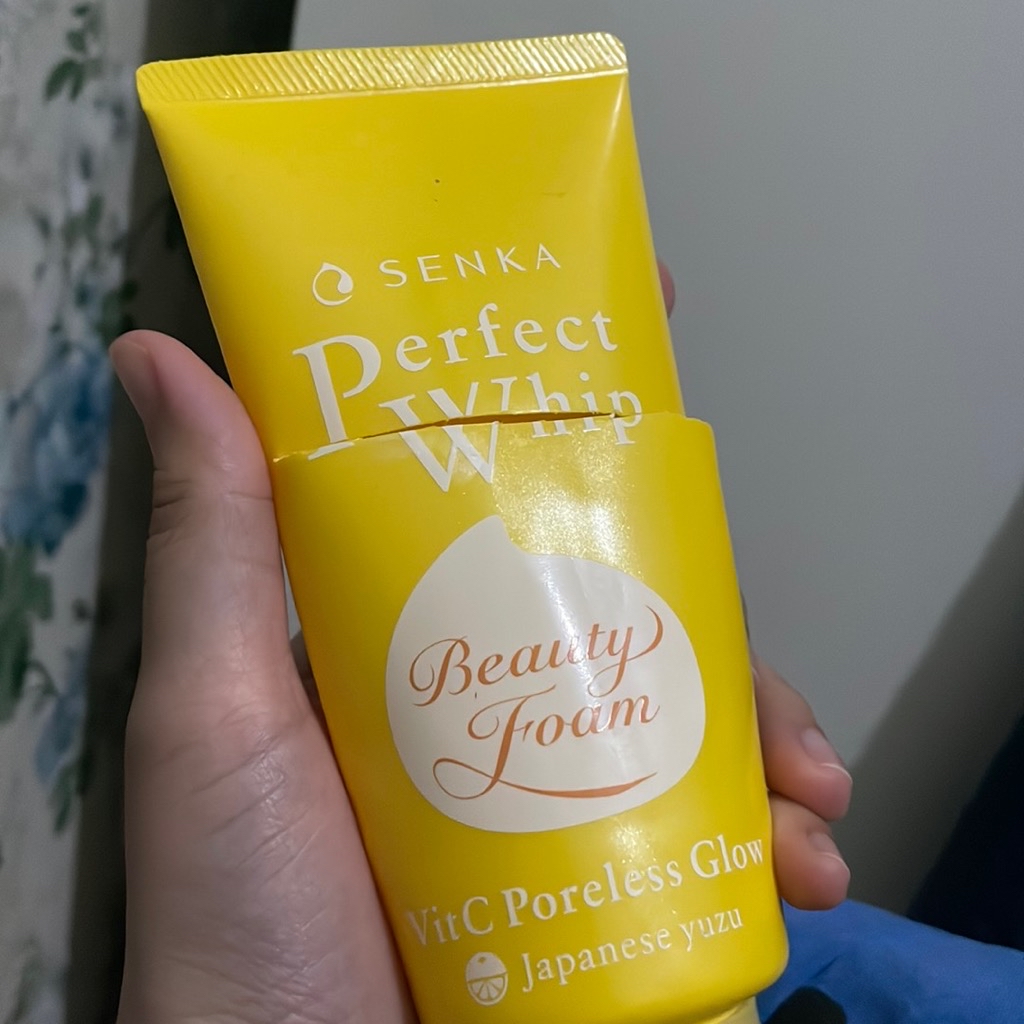 Perfect Whip Vit C Poreless Glow imgfdn-031b0f13-6680-4c66-86ee-1cf60ef2cf4b