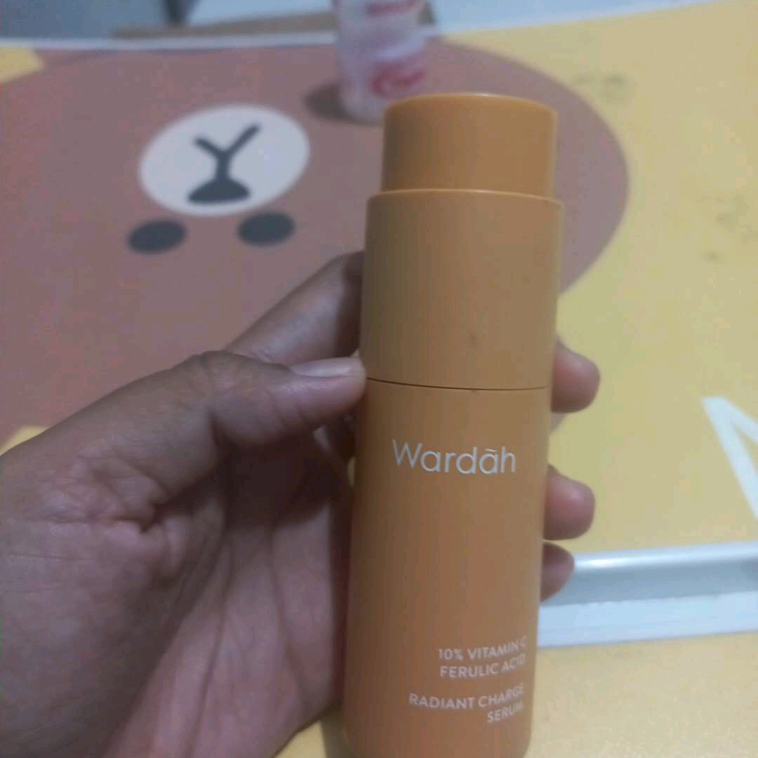 10% Vitamin C + Ferulic Acid Radiant Charge Serum imgfdn-155d4261-da9f-4ff5-a9e4-2e9005461c7c