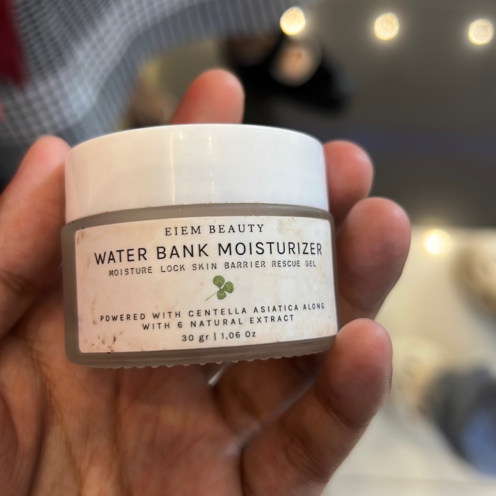 Water Bank Moisturizer imgfdn-33d12820-11e2-4e80-a10a-6feb4d2ccdca