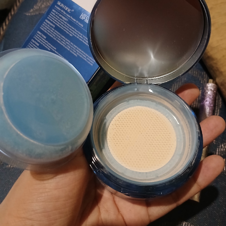 Invisiblur All Day Loose Powder - 02 Ivory imgfdn-e3f5b7aa-be89-4860-9317-8e266356676d