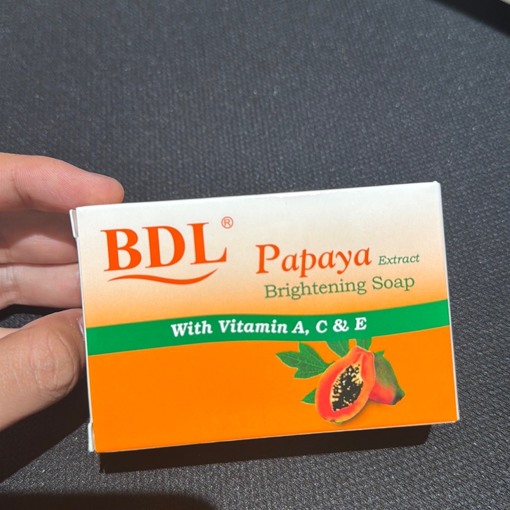 Papaya Whitening Soap imgfdn-50bf1282-2c8e-4c47-9fb2-3dc279f4951d