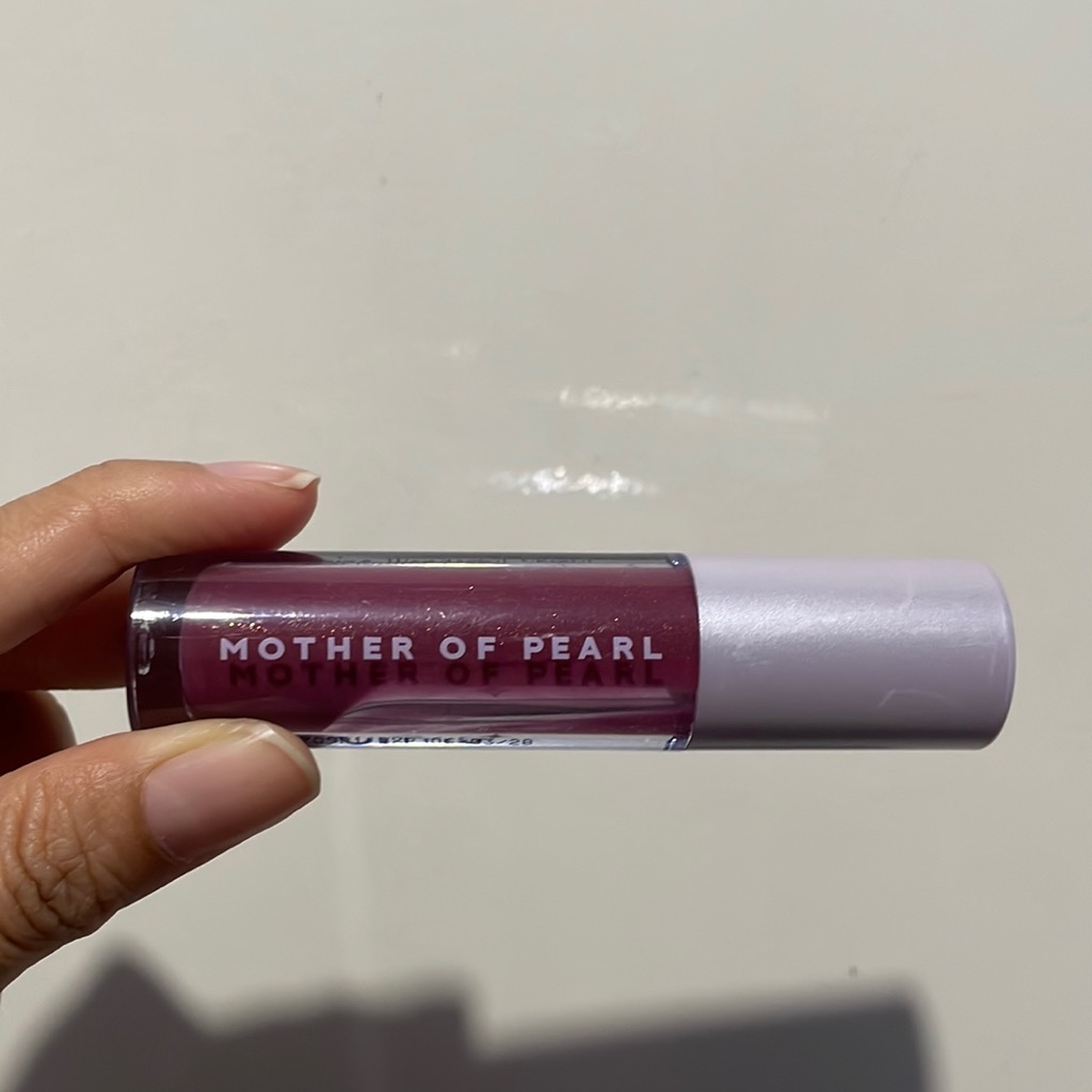 GWS Plump Gloss - 01 MLBB imgfdn-5de66270-f622-4ae2-b958-12172668b741