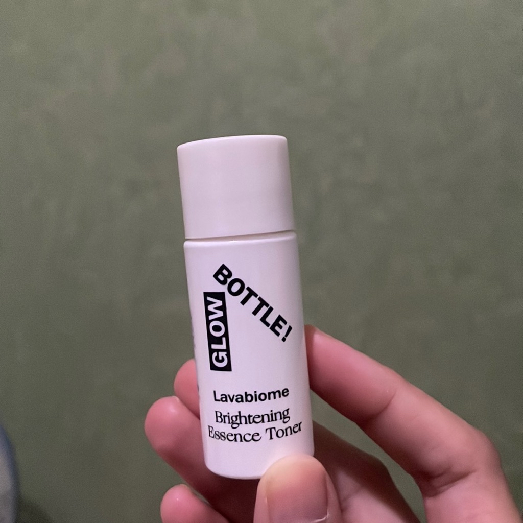 Glow Bottle! Lavabiome Brightening Essence Toner imgfdn-30349374-8040-4099-aca9-9a6e8b719b0a