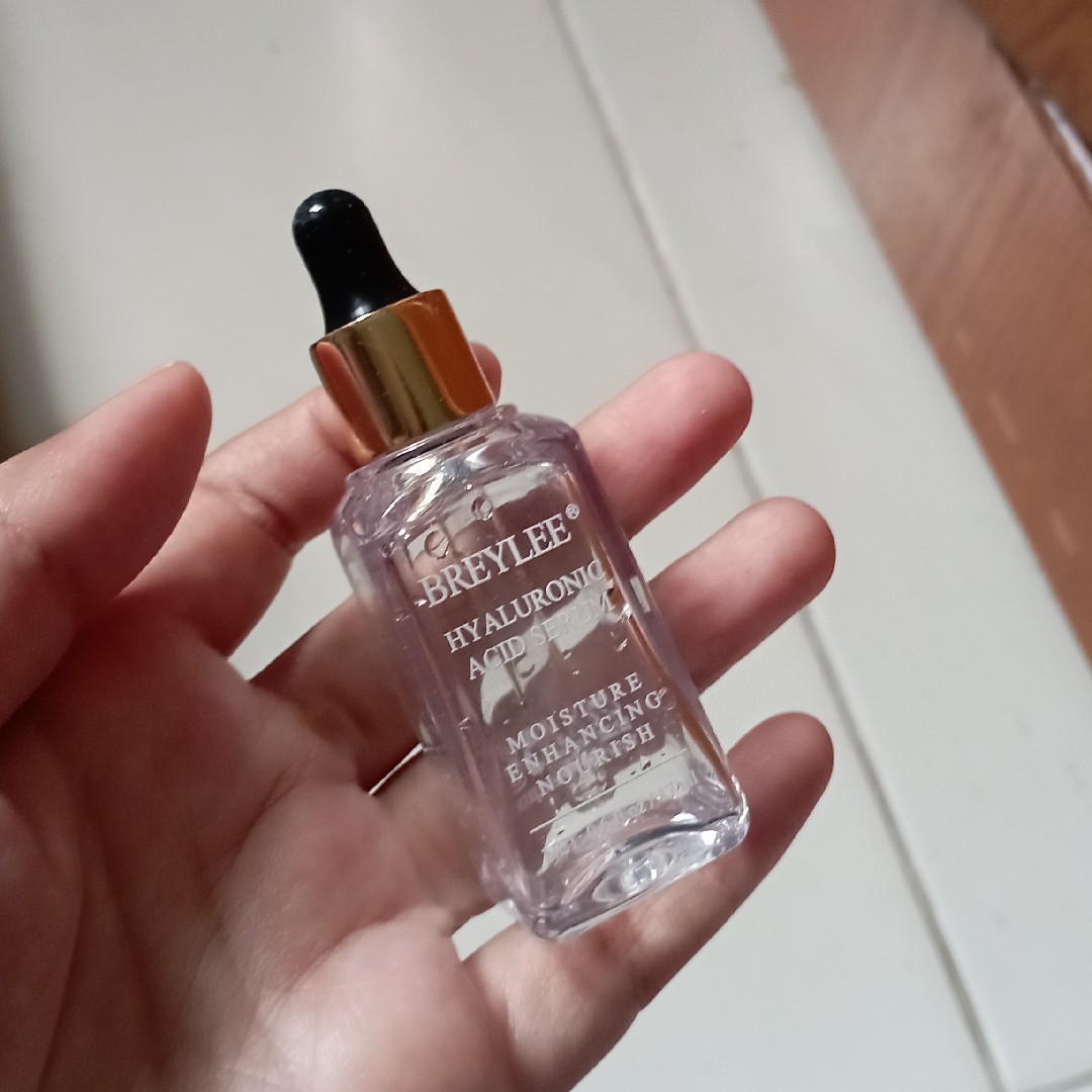Hyaluronic Acid Serum Moisturizing Essence imgfdn-5cfbde2b-fc12-4ccb-a0be-734a72a44b1f