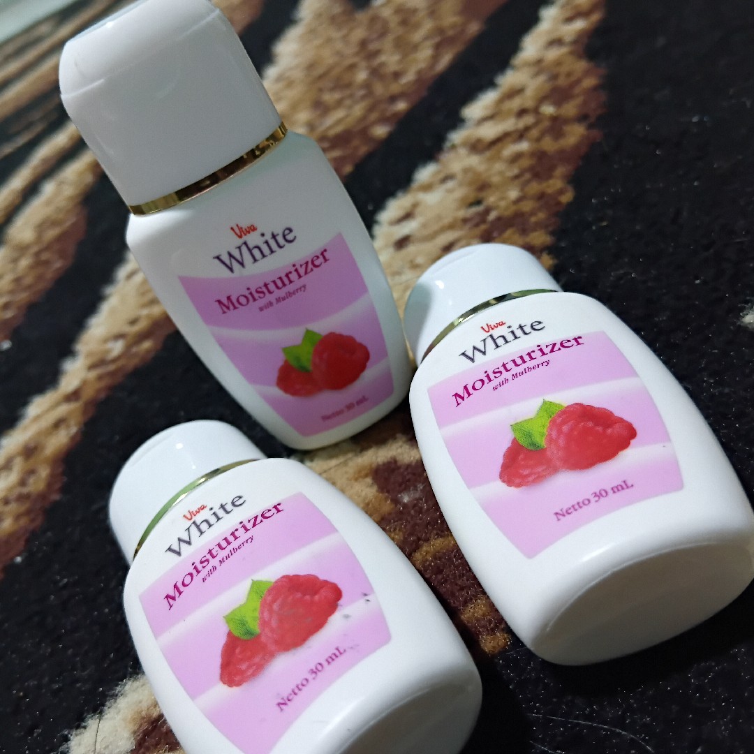 Moisturizer With Mulberry imgfdn-b356ad4d-f271-4b8e-89fb-158dfd9533ba