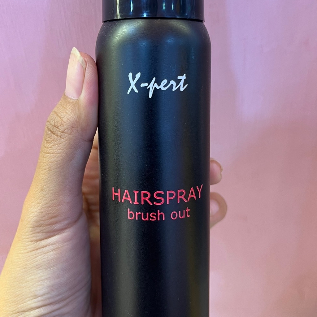 Hair Spray Brush Out imgfdn-05a5096f-8c00-4cc6-8f96-e143a3de21a3