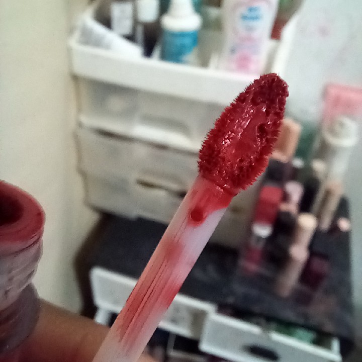 Lasting Matte Lip Cream - R04 Cranberry Jam imgfdn-847b9261-c630-4a06-9a71-531ea72da009