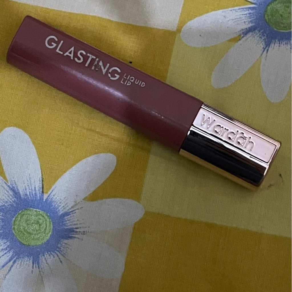 Glasting Liquid Lip - 03 Dazzle Maple imgfdn-abb559f4-07bb-4e81-b56f-adea70e61424