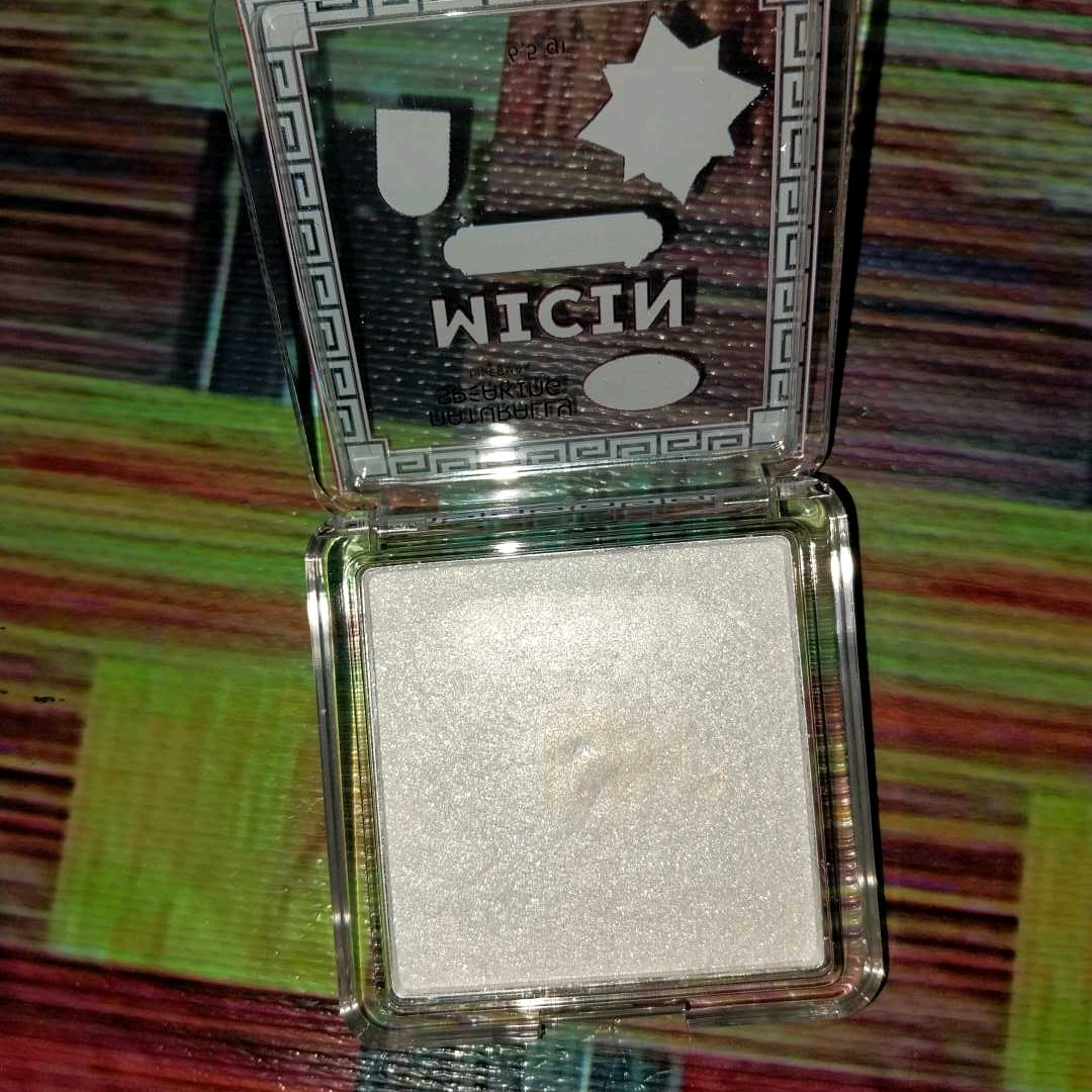 x SASA Micin Highlighter imgfdn-b7196a63-82c8-4776-a0e9-8da6972b123a