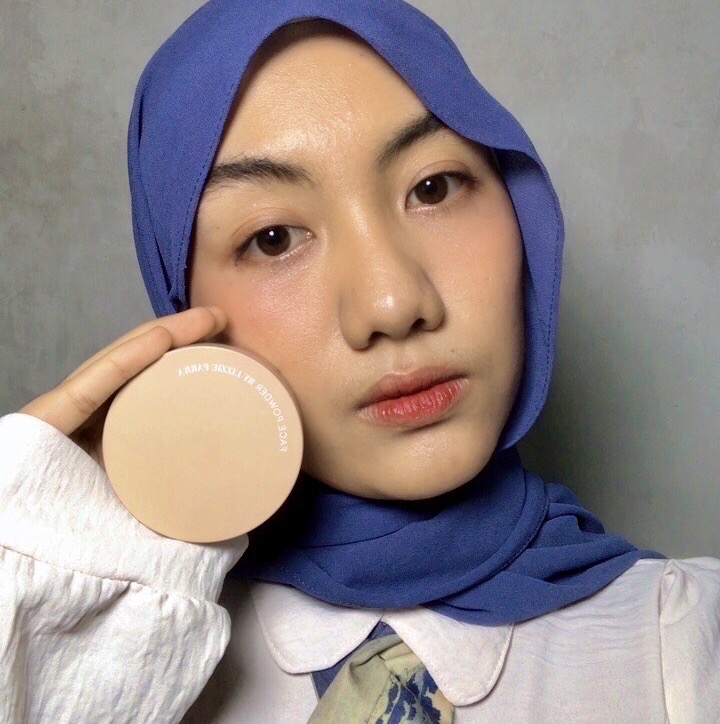 Face Powder - Medium Beige imgfdn-dc0b08fe-44f5-4a3e-b7f2-06ac6ec3973b