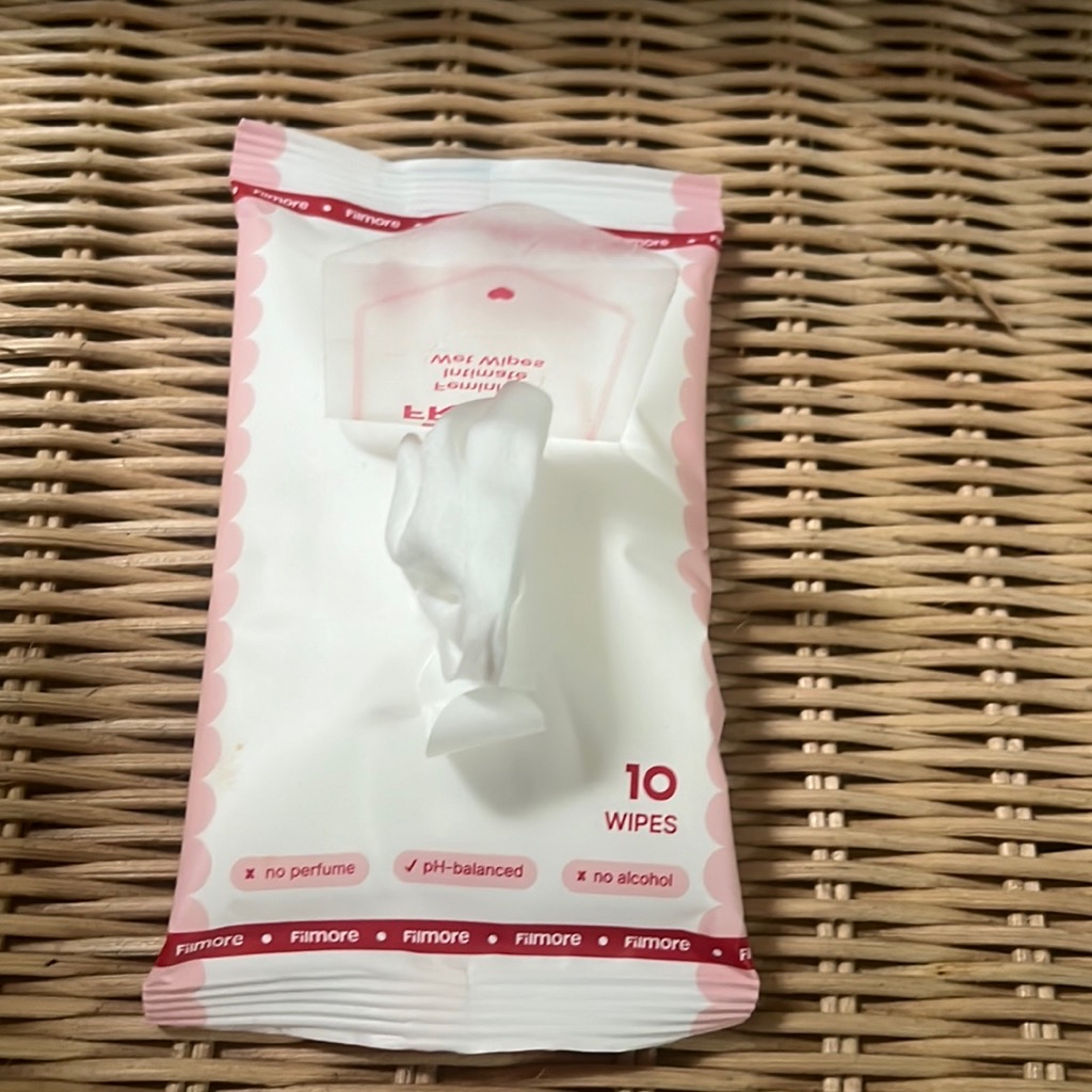 Boyfriend Wet Wipes imgfdn-8ddca3da-944c-47c9-863c-57654a647eef