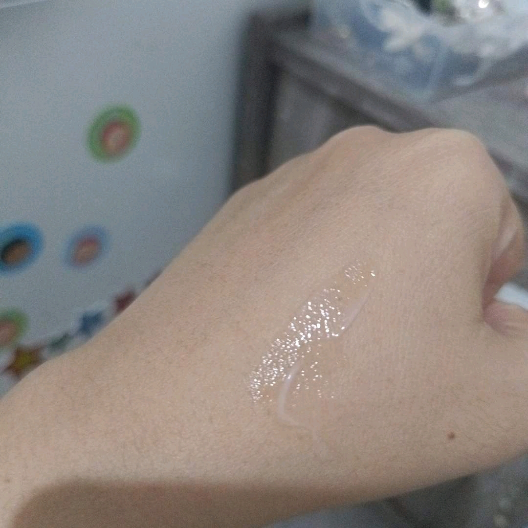 Luxurious Soft Moisturizer imgfdn-c1c02b6a-4ab1-4046-b5fb-6df71d00e4bc