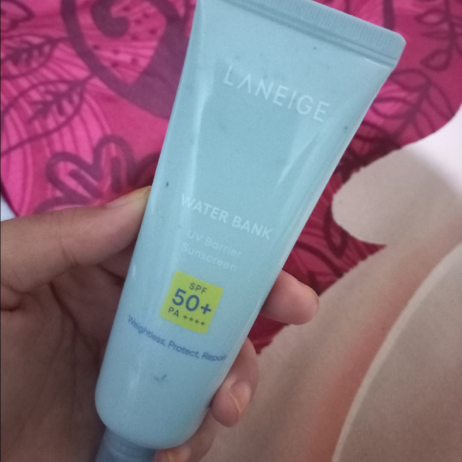 Water Bank UV Barrier Sunscreen SPF 50+ PA++++ imgfdn-0f926361-91a3-458e-b5ea-8bf34c47b44c