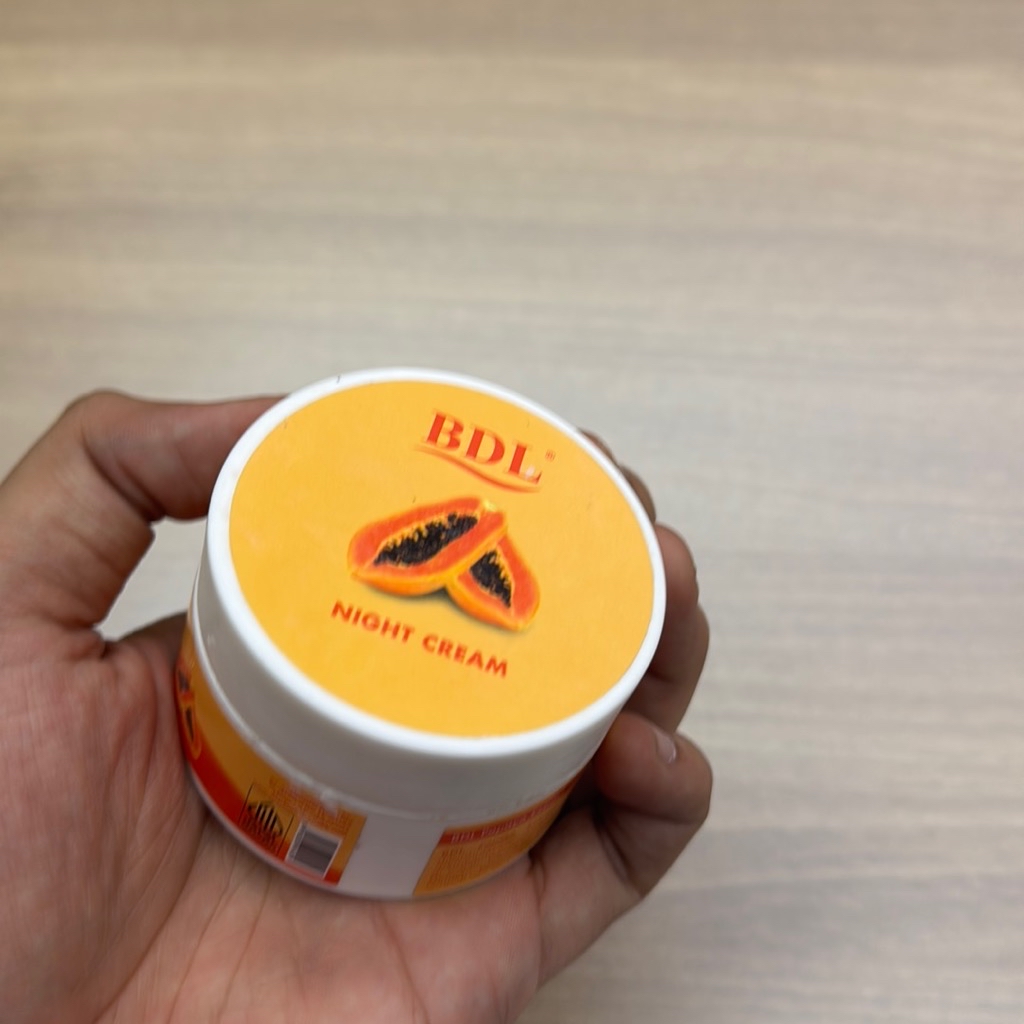 Whitening Night Cream Papaya imgfdn-aa6236c0-1750-4c8a-ad82-1f533d11880a