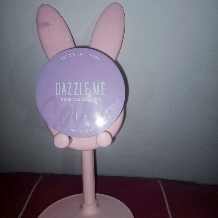 Better Than Filter Maxnificent Essence Cushion - C02 Light Creme imgfdn-813e7a24-deeb-43be-9383-90243e51f40b