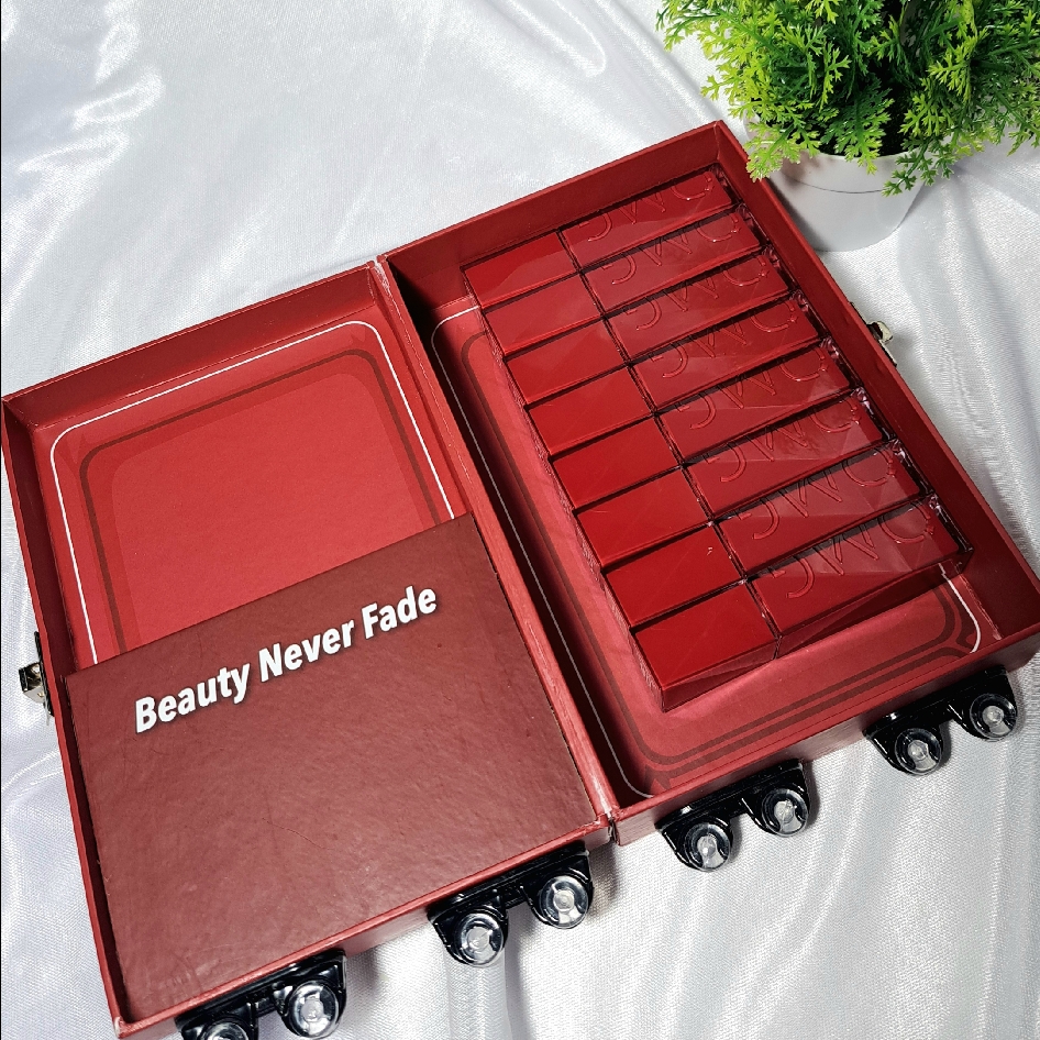 Colorlast Lip Vinyl - 02 FYP Pink imgfdn-044729ec-9bc9-4cd5-afcb-41c39da76b76