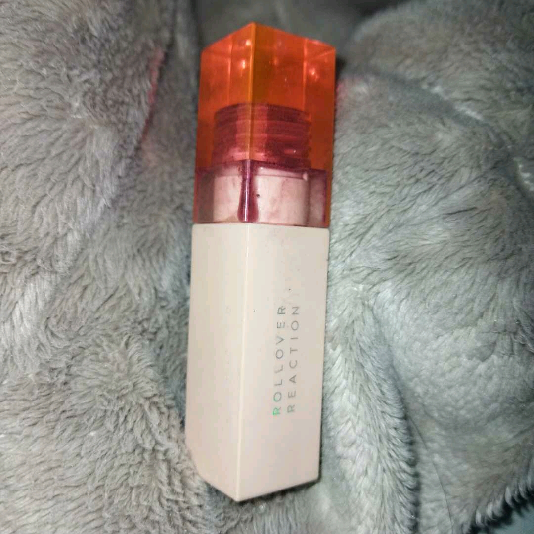 DEWDROP! Lips and Cheek Tint - Cosmopolitan imgfdn-bc61ae29-bb22-4fee-8a92-d87527b892a0