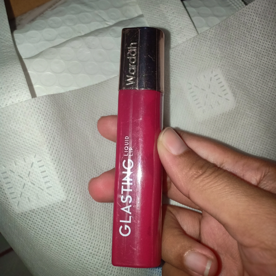 Glasting Liquid Lip - 12 Shine Sorbet imgfdn-16548fd7-f1af-4701-8bc1-86c5a9916f7c