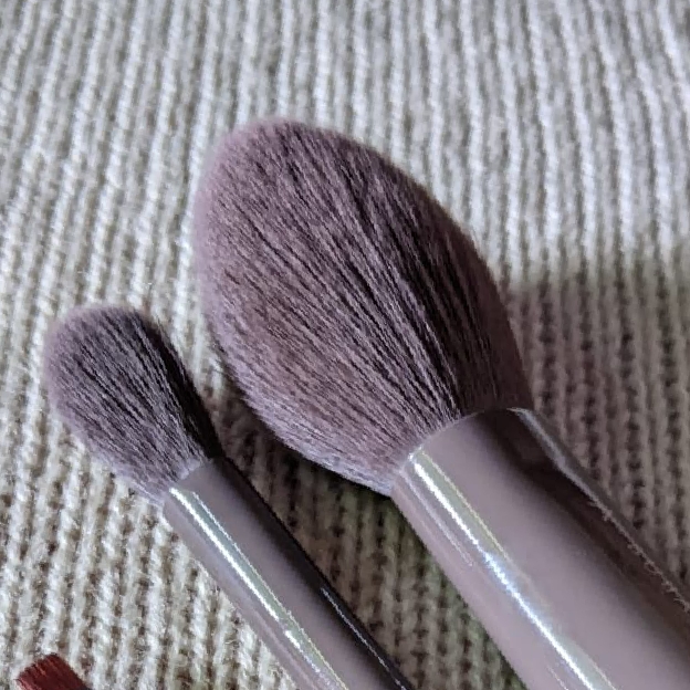 Bubah Alfian 2.0 Individual Brushes - B8 - Fluffy Blend & Blur imgfdn-8e051bfe-055c-4df1-8e38-7a645285ee01