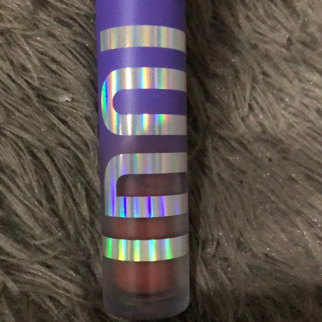 IDOL BLURRY Soft Lip Matte - Trap imgfdn-c77f362c-2c32-4358-a9c1-325bd3d88aab