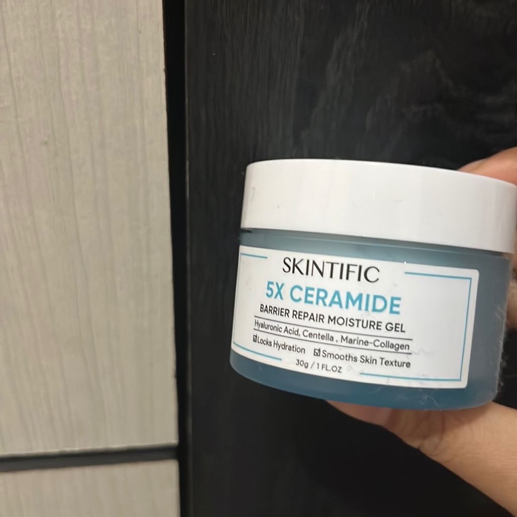 5X Ceramide Barrier Repair Moisture Gel Moisturizer imgfdn-ade7b416-fdc6-48de-84cd-bf76df7a07cf
