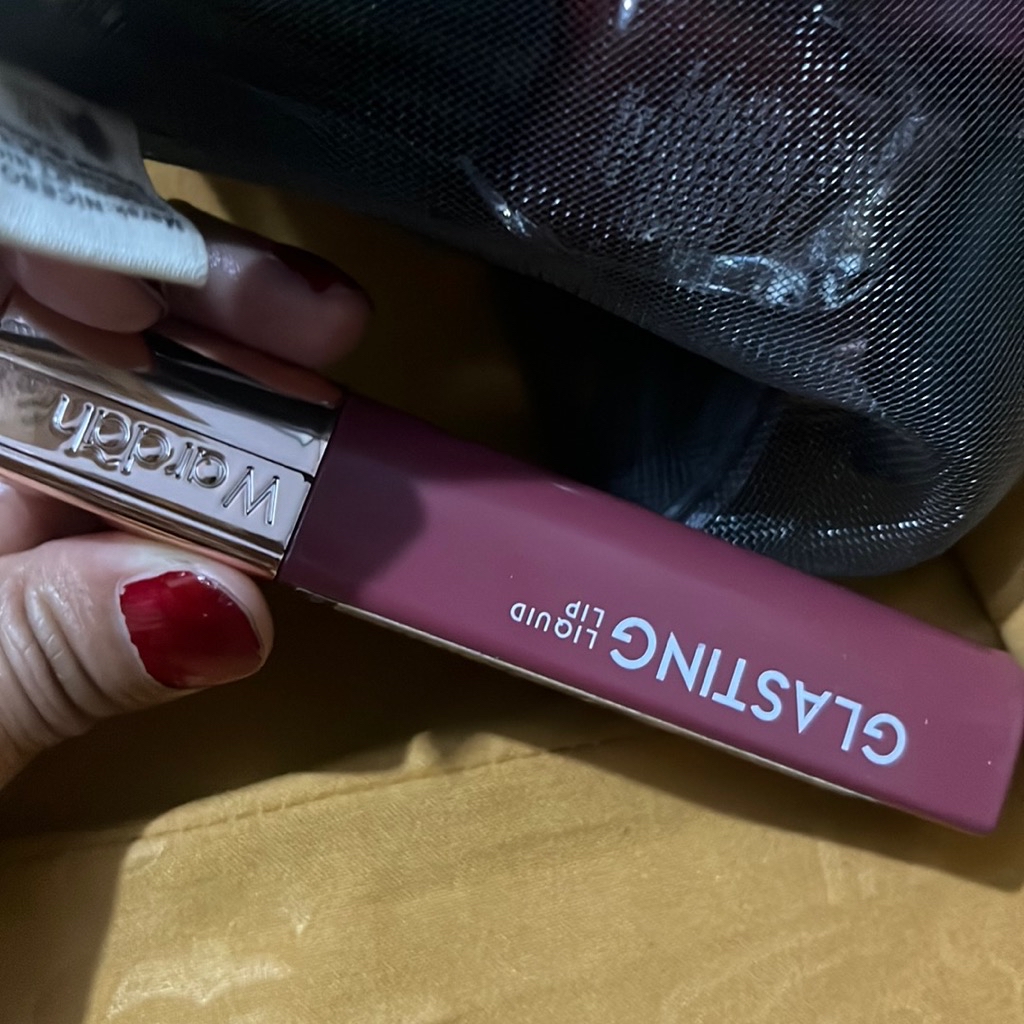 Glasting Liquid Lip - 05 Glazing Berry imgfdn-0f446c9f-f5a5-41be-a717-6e908981833d