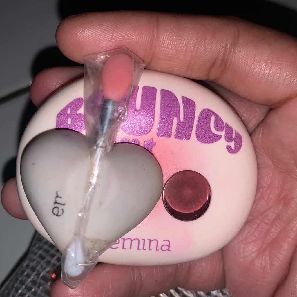 Bouncy Tint 3 in 1 Lip, Cheek, & Eye - 01 Ginger Cloud imgfdn-f8fb3c52-5675-42e9-8ac7-10e429096659